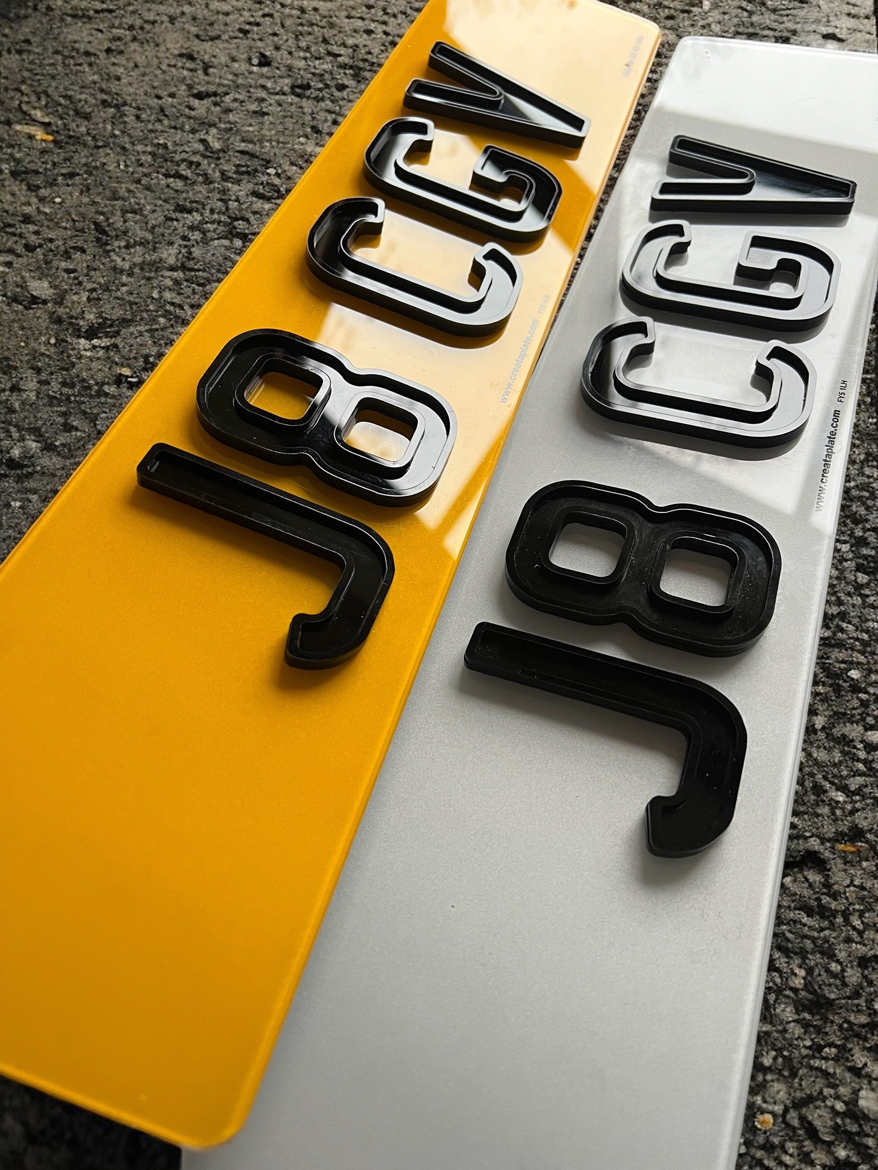 Range Rover Oversized Rear 4D Ghost Acrylic Number Plates - (pair) with standard front